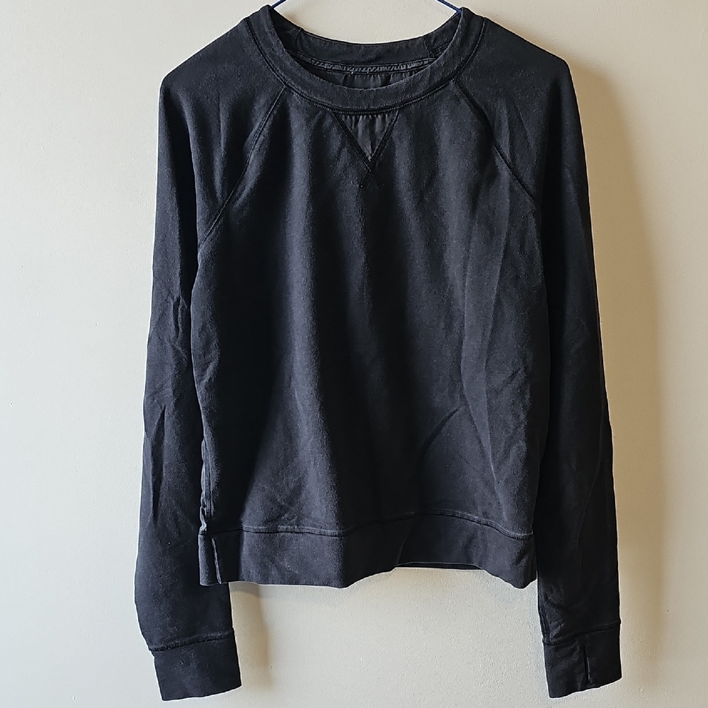 lululemon athletica Medium Black Pullover Crewneck Sweatshirt